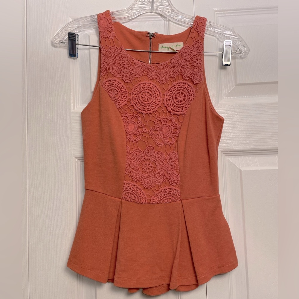 Staring At Stars Peplum Top; size XS